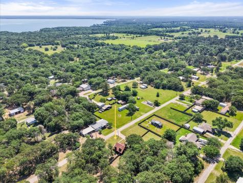 377 Southern Oaks Drive Streetman TX 75859