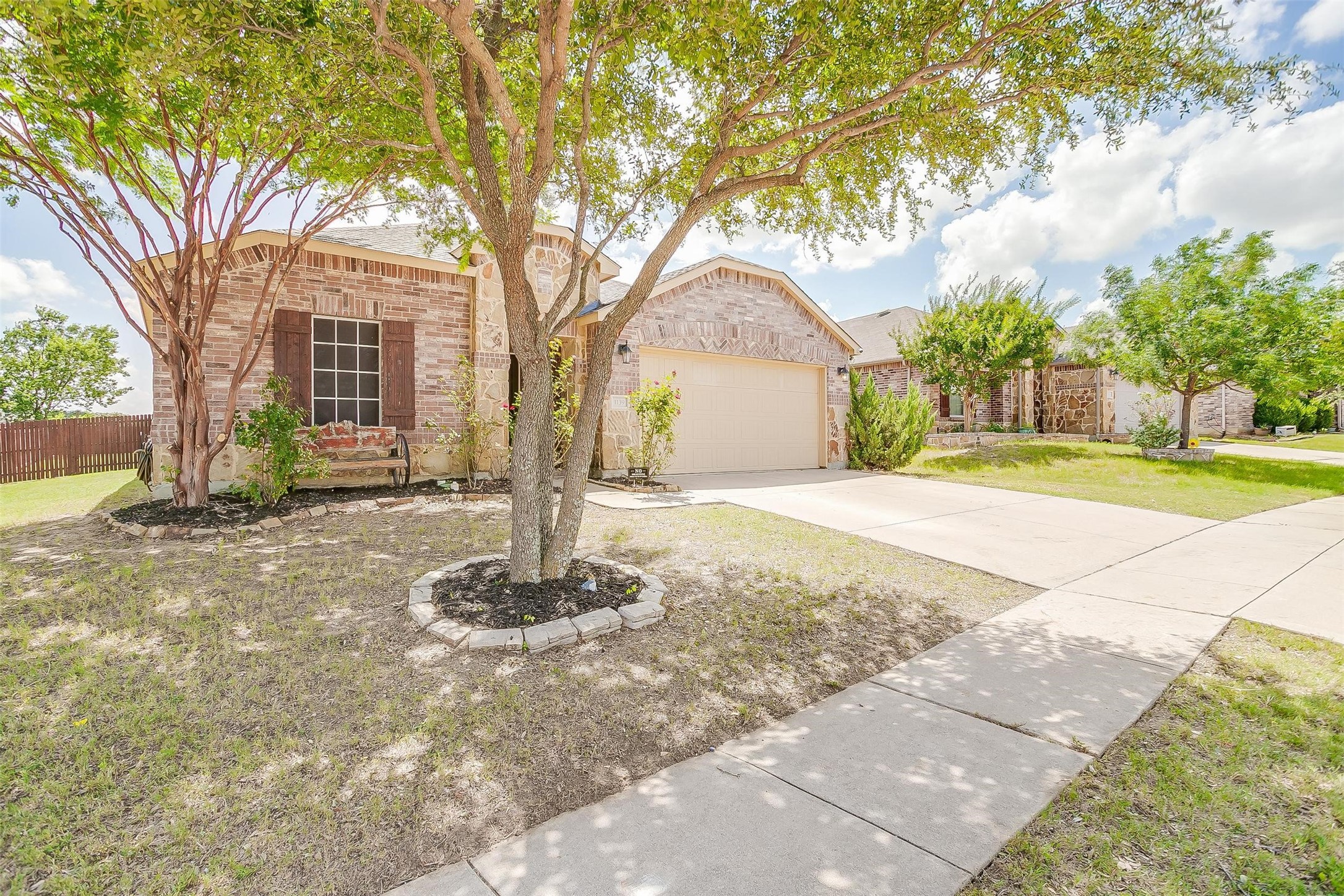 1139 Foxglove Lane Burleson TX 76028