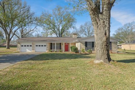 216 Helen Drive Lindale TX 75771