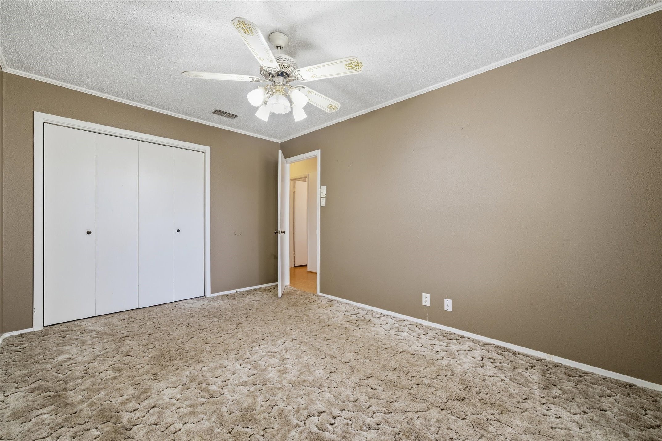 216 Helen Drive Lindale TX 75771