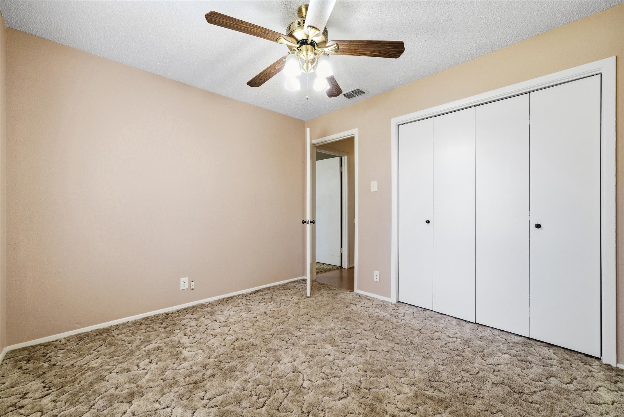 216 Helen Drive Lindale TX 75771