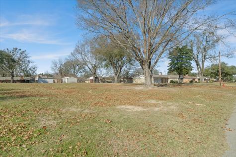 216 Helen Drive Lindale TX 75771