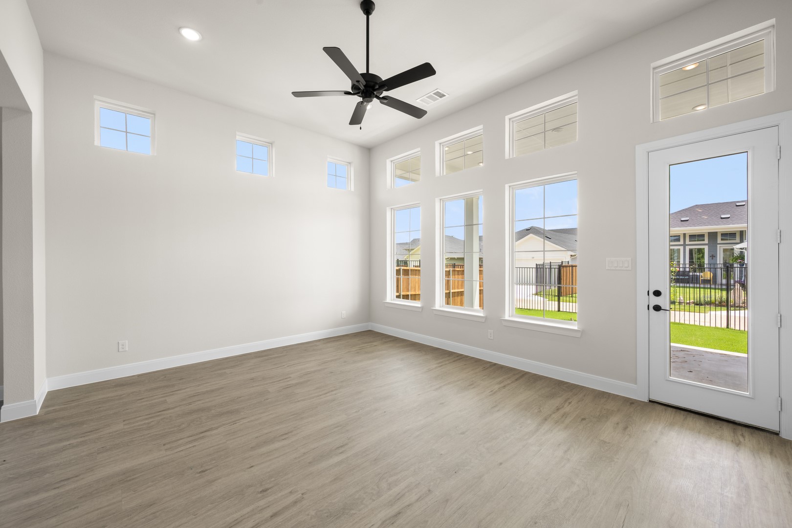 1124 Abigail Way Midlothian TX 76065