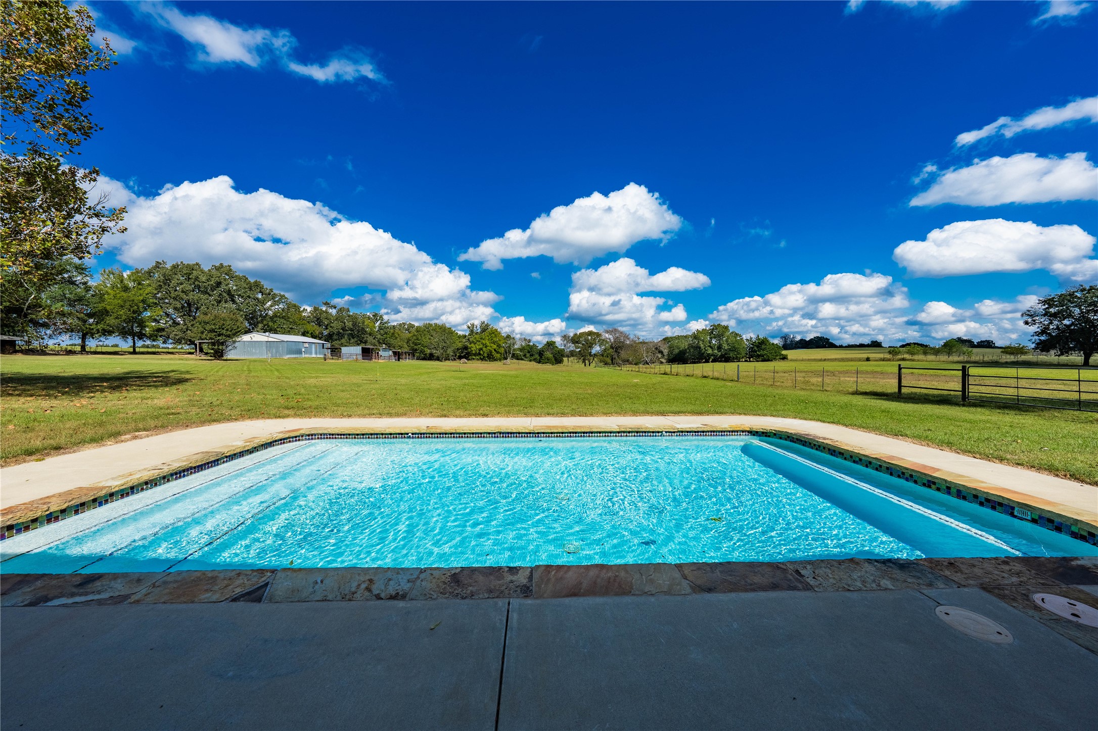 12985 County Road 4331 Larue TX 75770