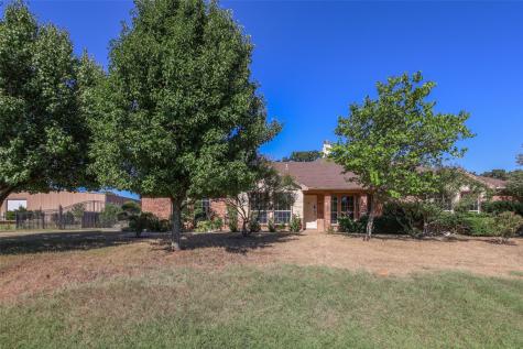 225 Plantation Drive Burleson TX 76028