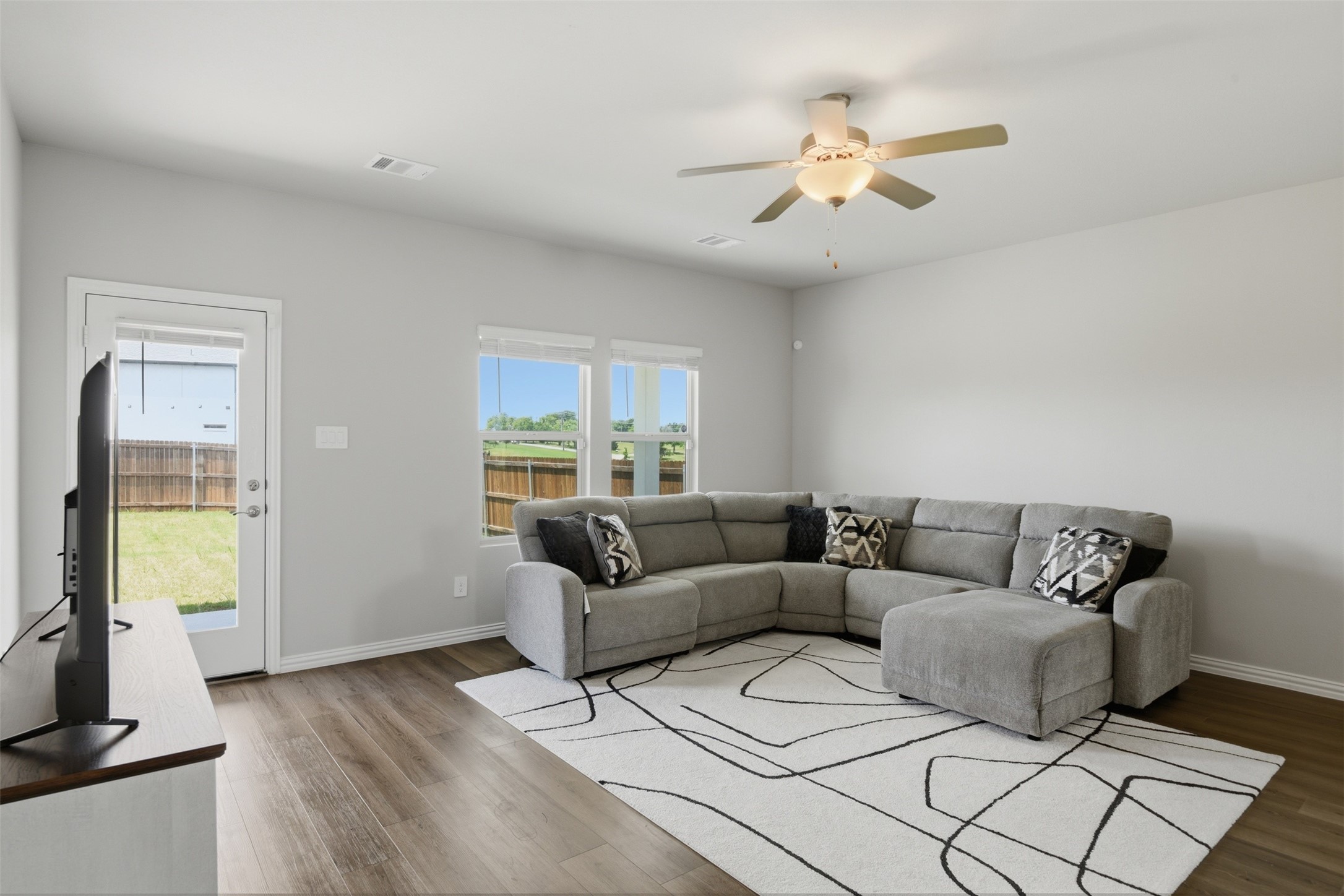 2275 Cliff Springs Drive Forney TX 75126
