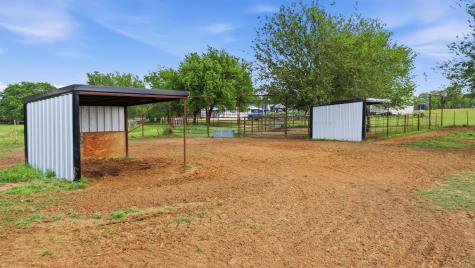187 County Road 4195 Decatur TX 76234