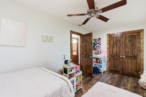 187 County Road 4195 Decatur TX 76234