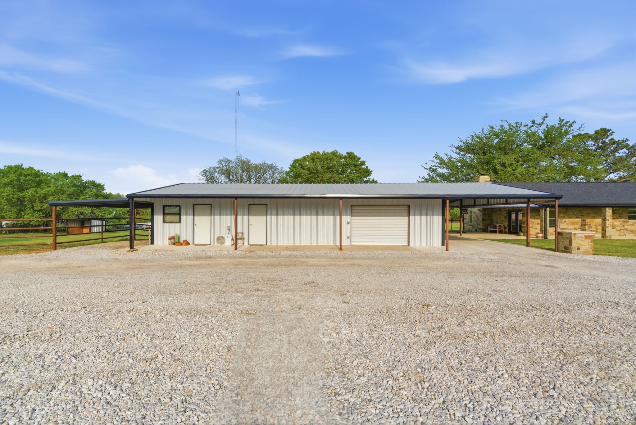 187 County Road 4195 Decatur TX 76234