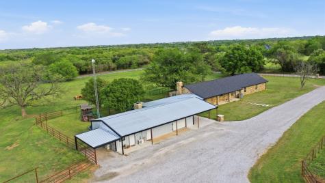 187 County Road 4195 Decatur TX 76234