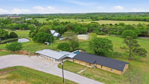 187 County Road 4195 Decatur TX 76234