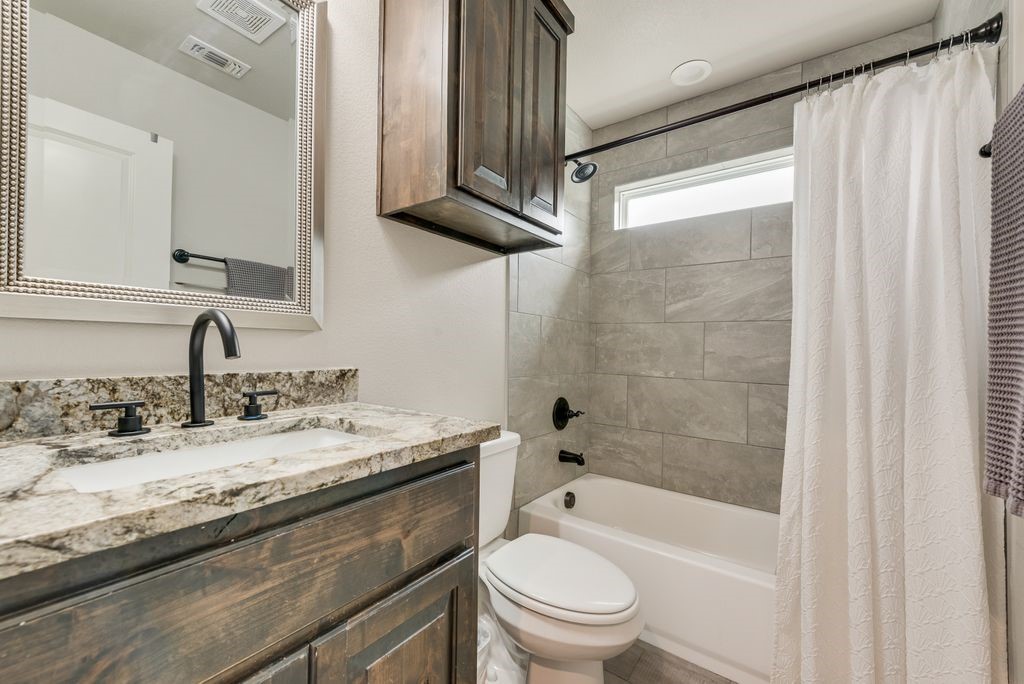 2601 Houston Court Granbury TX 76048