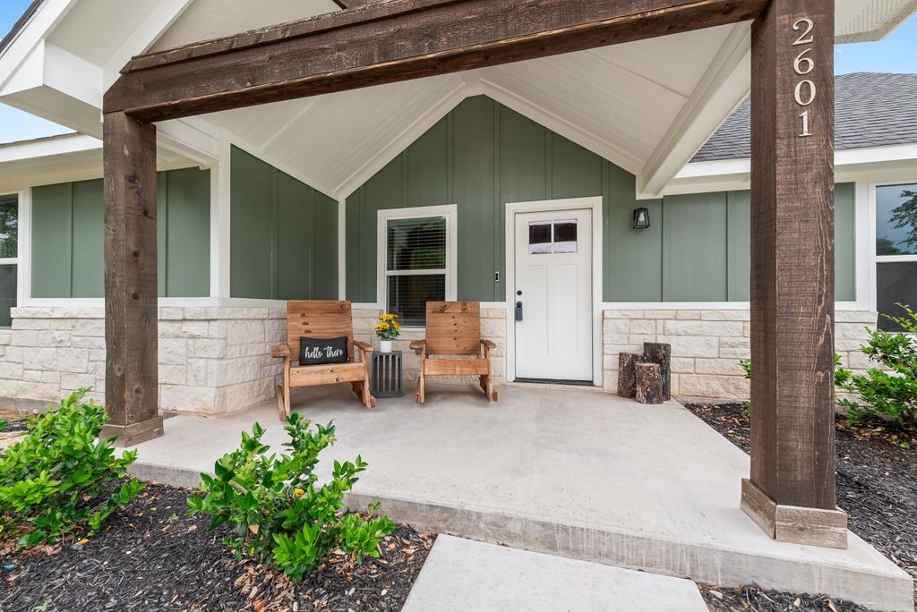 2601 Houston Court Granbury TX 76048