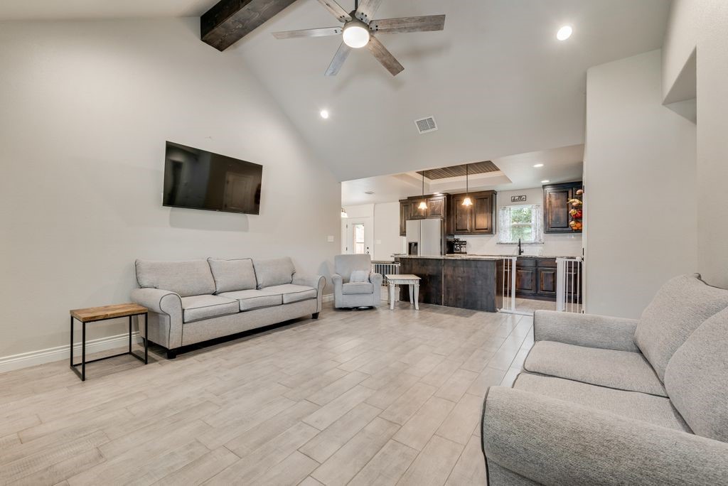 2601 Houston Court Granbury TX 76048