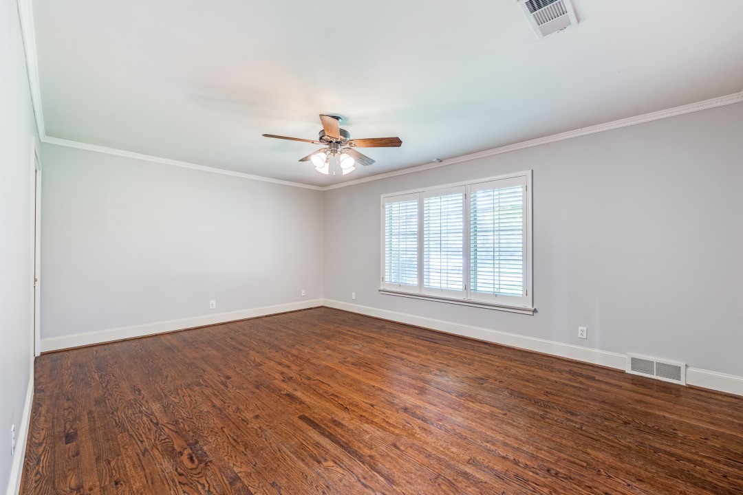4709 Hallmark Drive Dallas TX 75229
