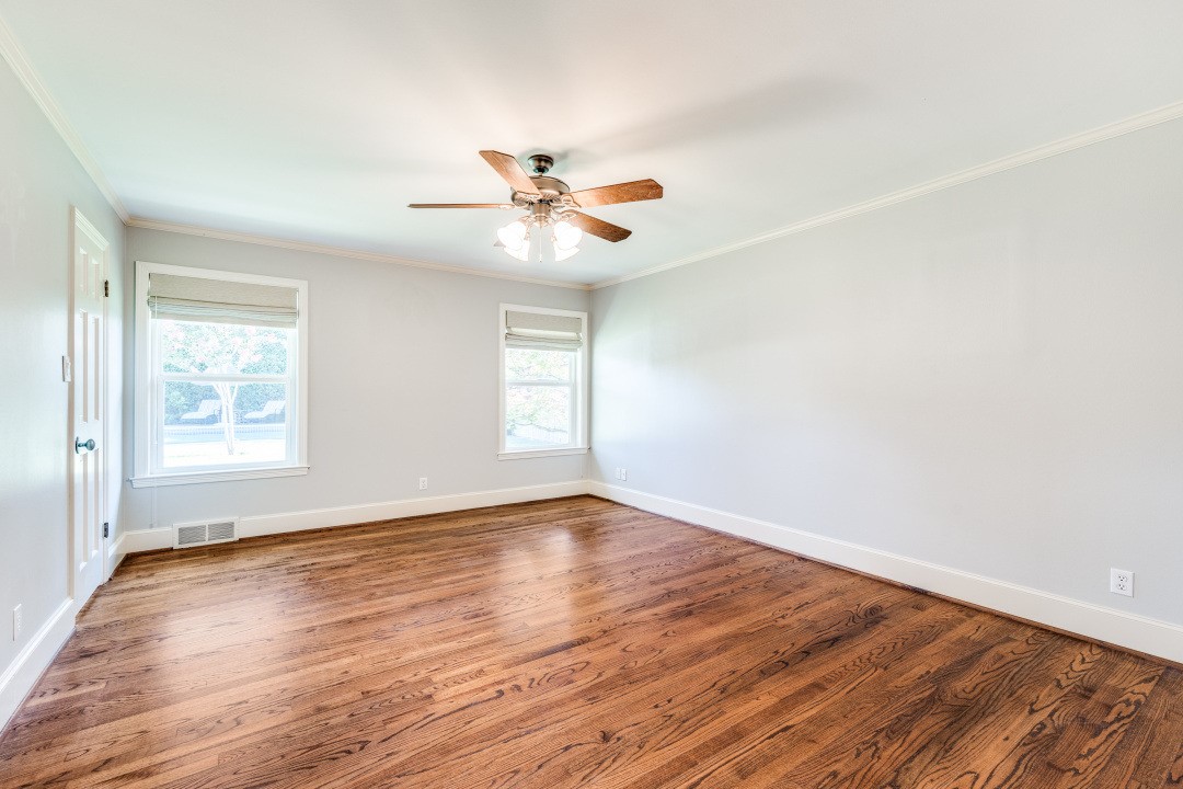 4709 Hallmark Drive Dallas TX 75229