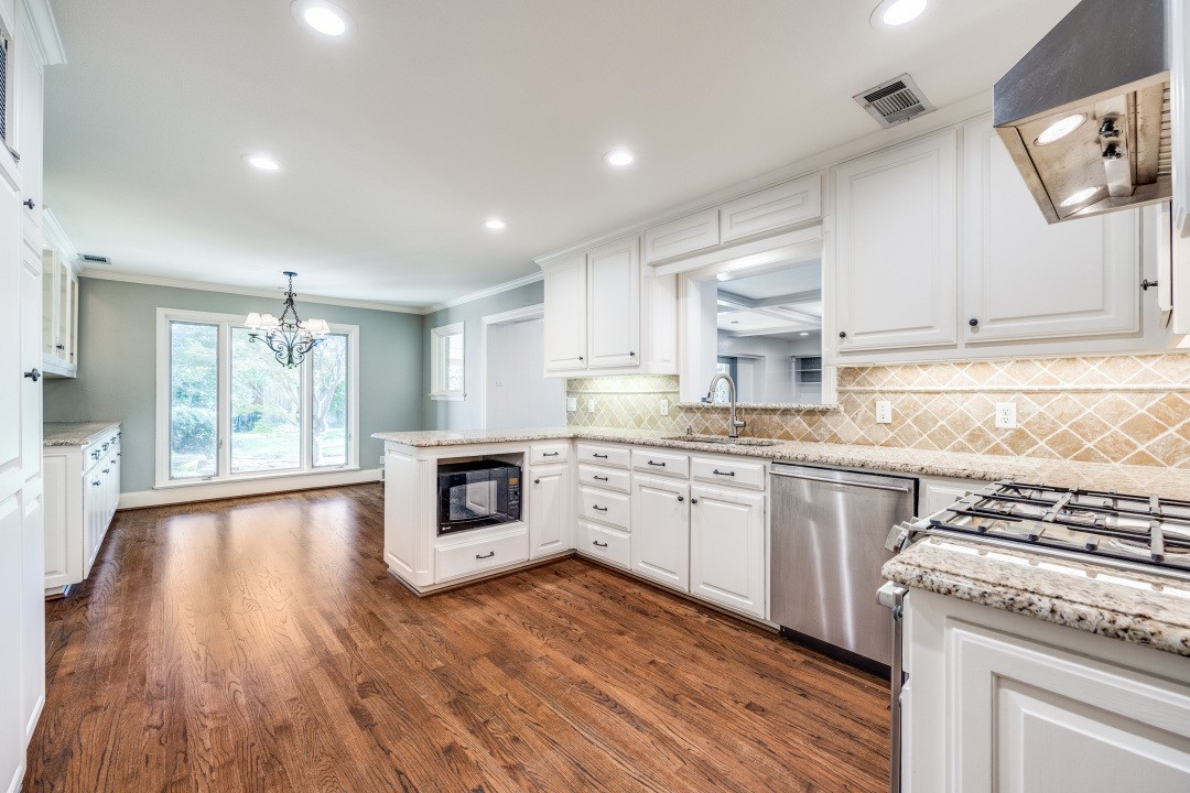 4709 Hallmark Drive Dallas TX 75229