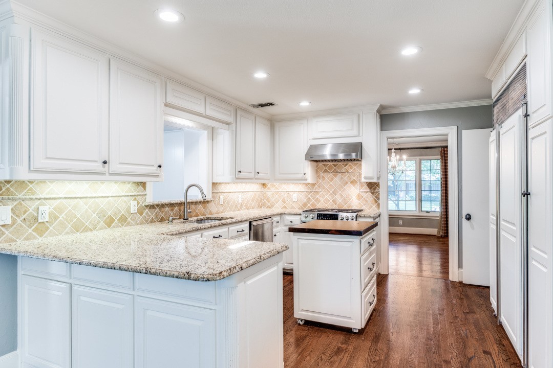 4709 Hallmark Drive Dallas TX 75229