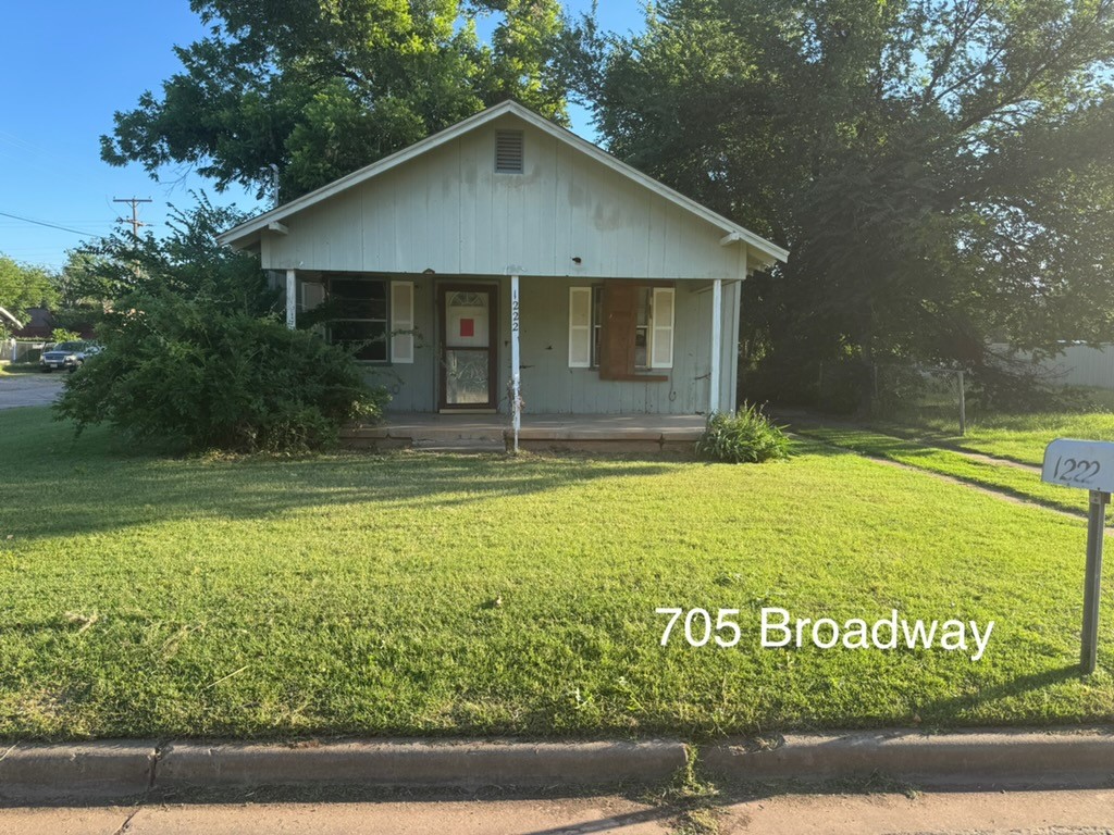 705 N Broadway Street Wichita Falls TX 76306