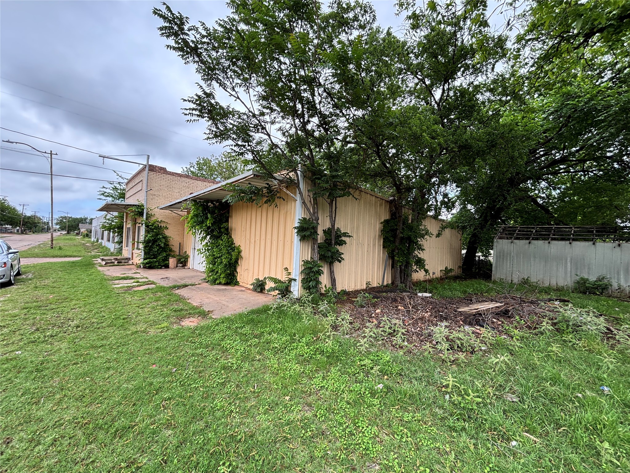 705 N Broadway Street Wichita Falls TX 76306