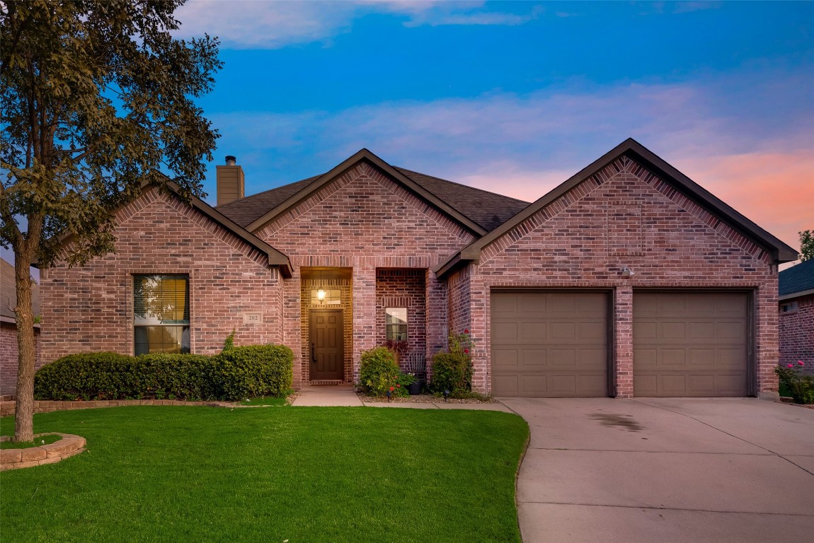 202 Creekwood Drive Princeton TX 75407