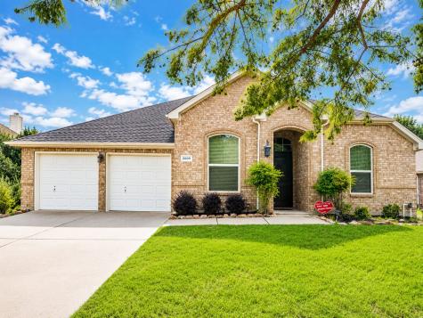 2609 Valencia Lane Denton TX 76210