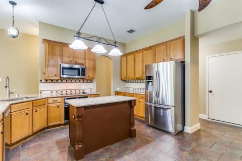 2609 Valencia Lane Denton TX 76210