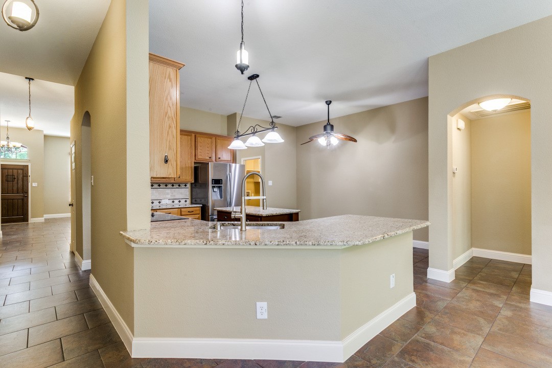 2609 Valencia Lane Denton TX 76210