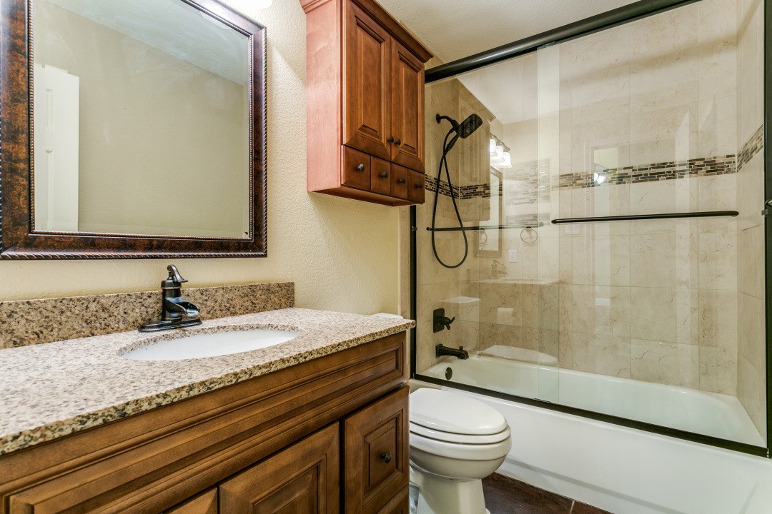 2609 Valencia Lane Denton TX 76210