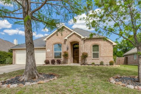 2609 Valencia Lane Denton TX 76210