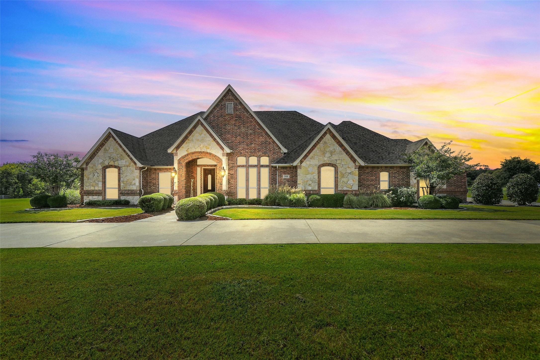 9949 Tantarra Drive Burleson TX 76028