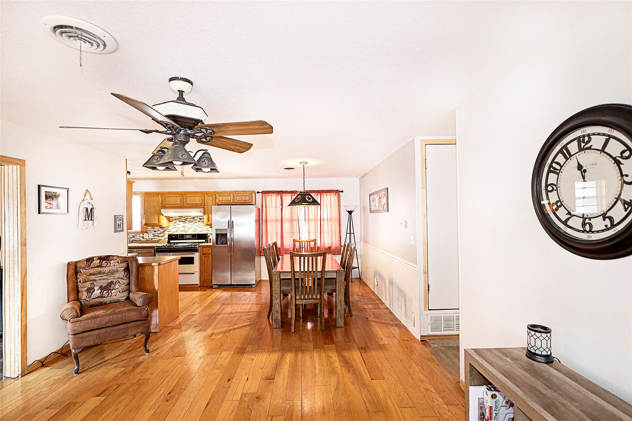 220 Tanglewood Street Bowie TX 76230
