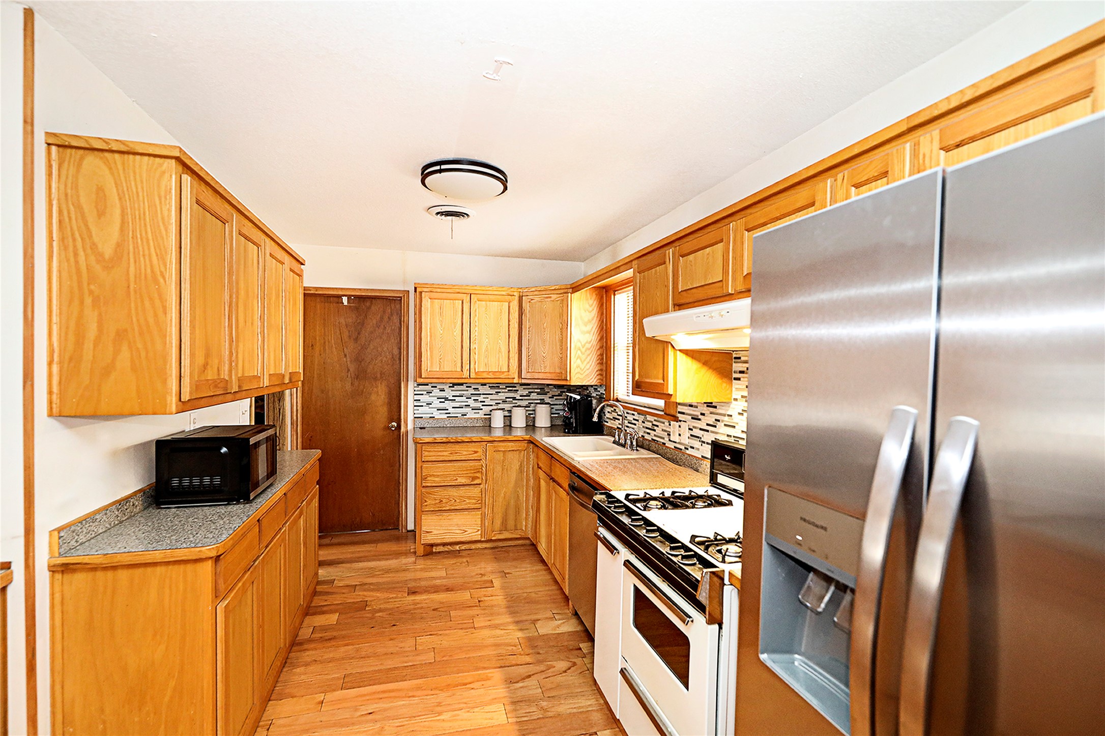 220 Tanglewood Street Bowie TX 76230