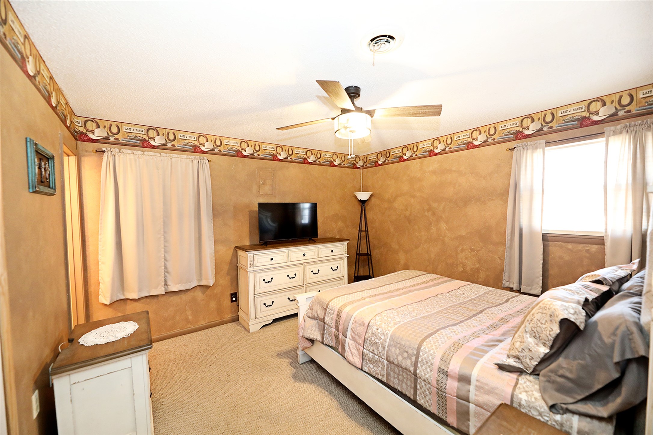 220 Tanglewood Street Bowie TX 76230