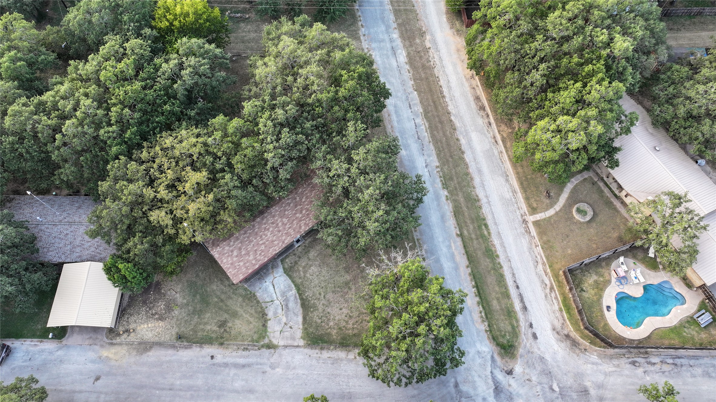 220 Tanglewood Street Bowie TX 76230