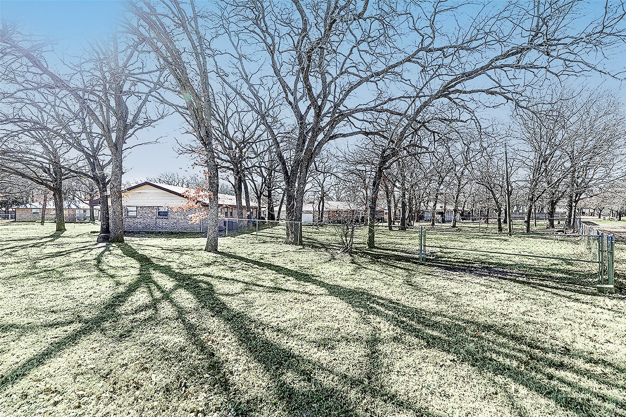 220 Tanglewood Street Bowie TX 76230