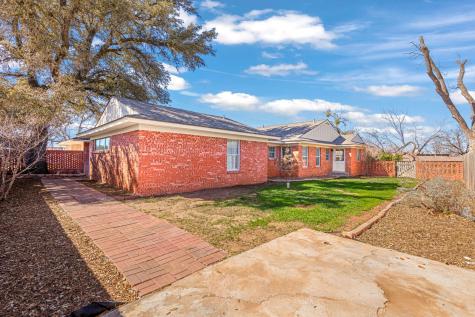 1200 E 13th Street Sweetwater TX 79556