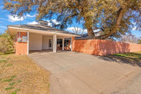 1200 E 13th Street Sweetwater TX 79556