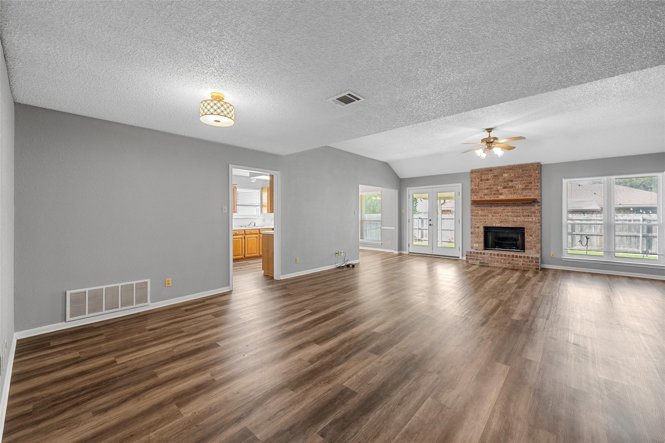 316 Evergreen Court Hewitt TX 76643