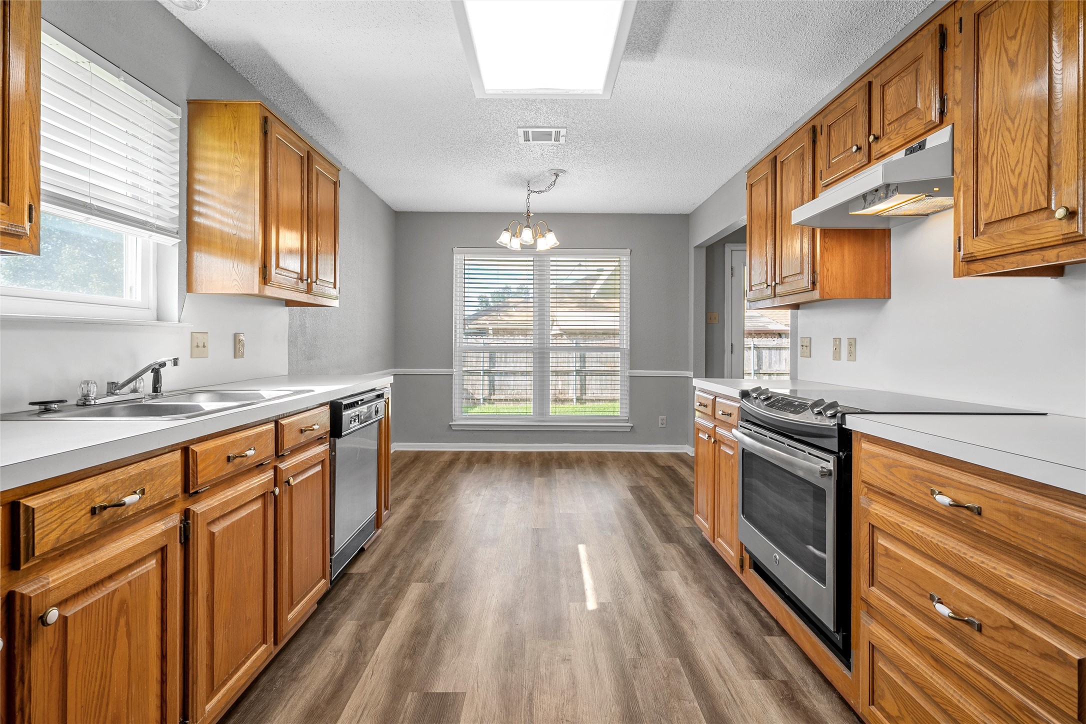 316 Evergreen Court Hewitt TX 76643