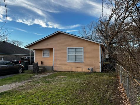 319 W Moore Street Sherman TX 75090