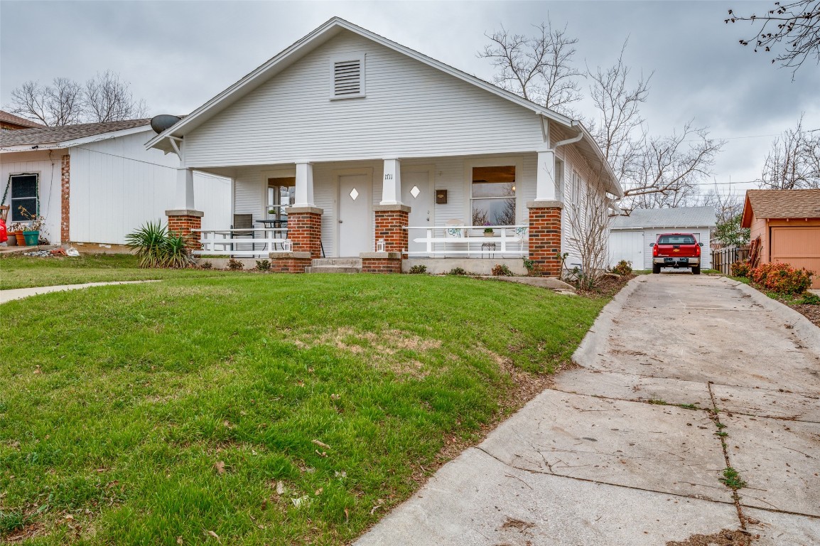 1711 Lagonda Avenue Fort Worth TX 76164