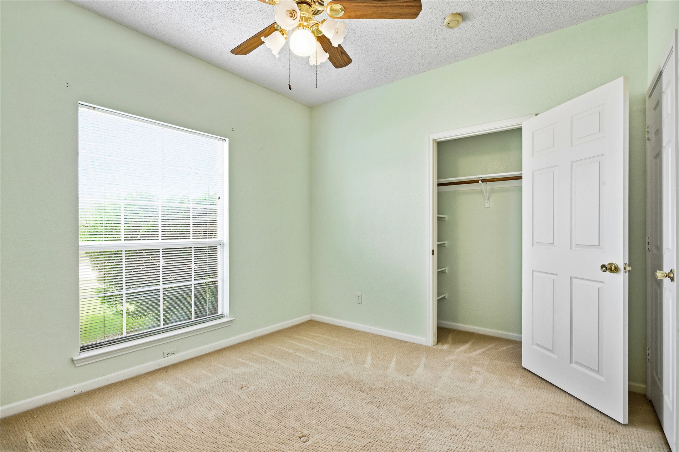 2720 Preston Creek Mesquite TX 75181