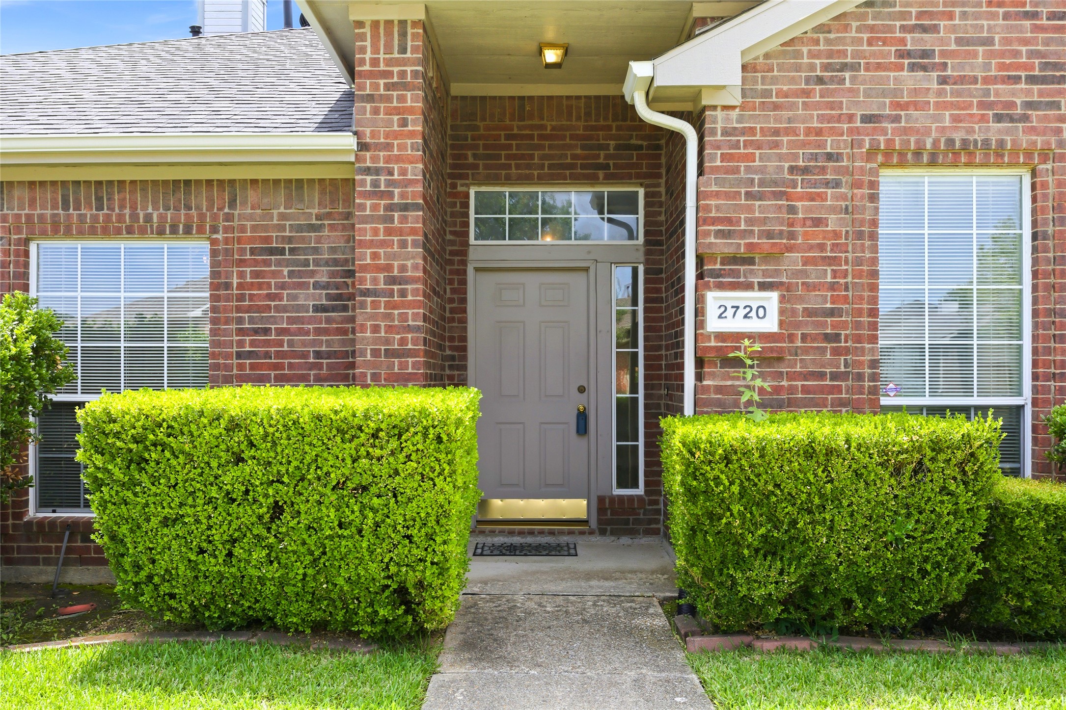 2720 Preston Creek Mesquite TX 75181