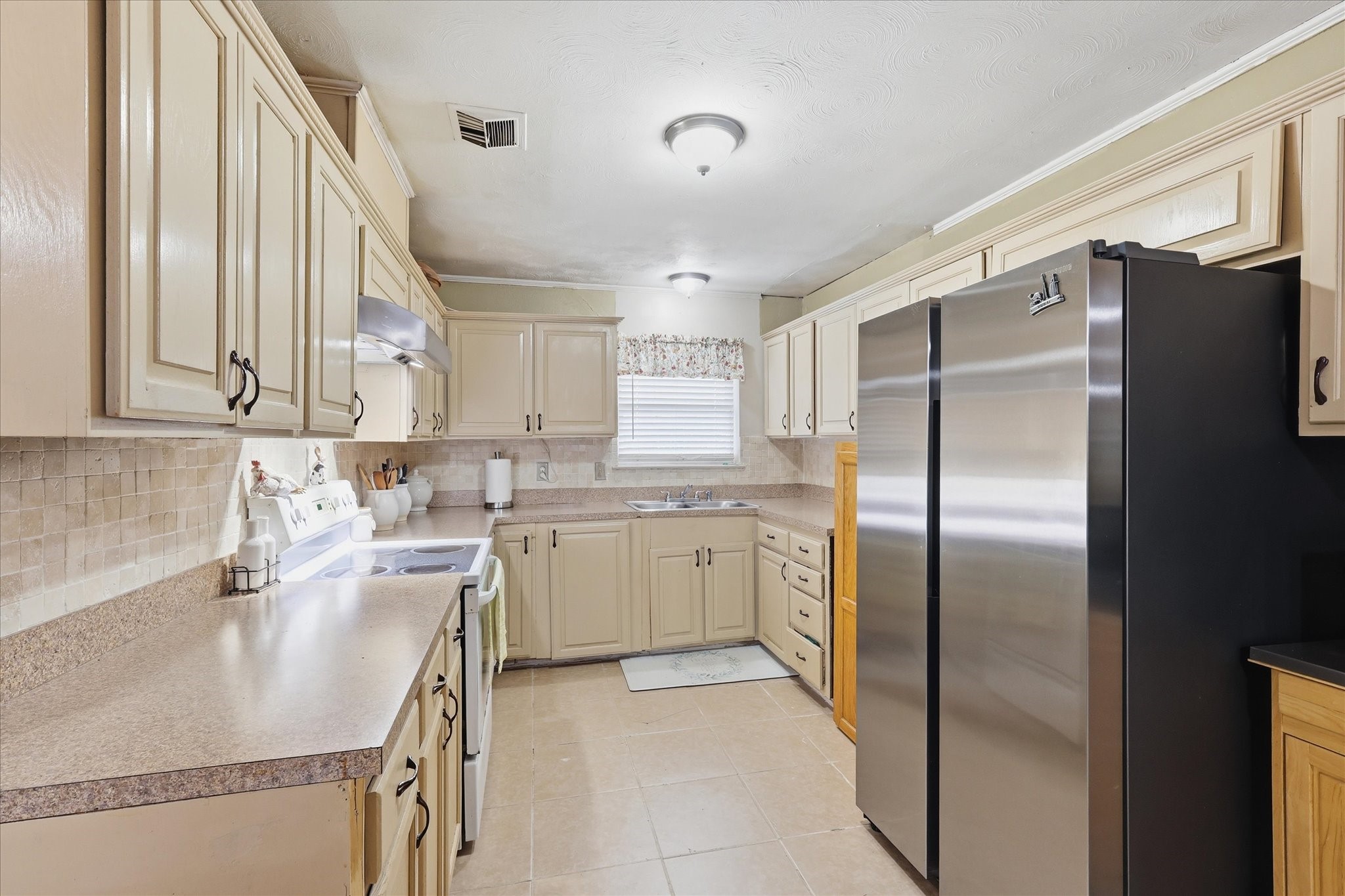 2800 Brockbank Drive Irving TX 75062