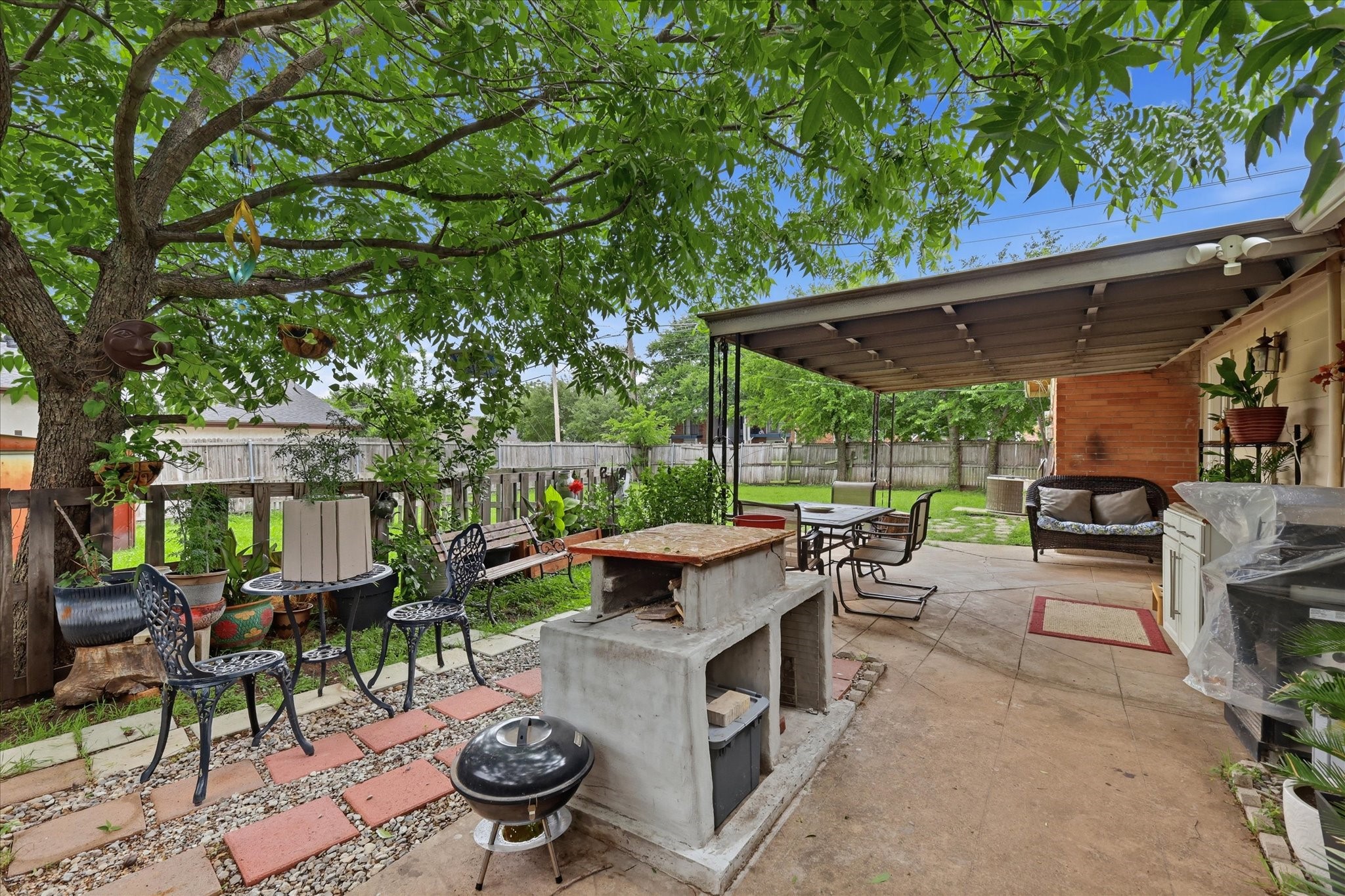 2800 Brockbank Drive Irving TX 75062