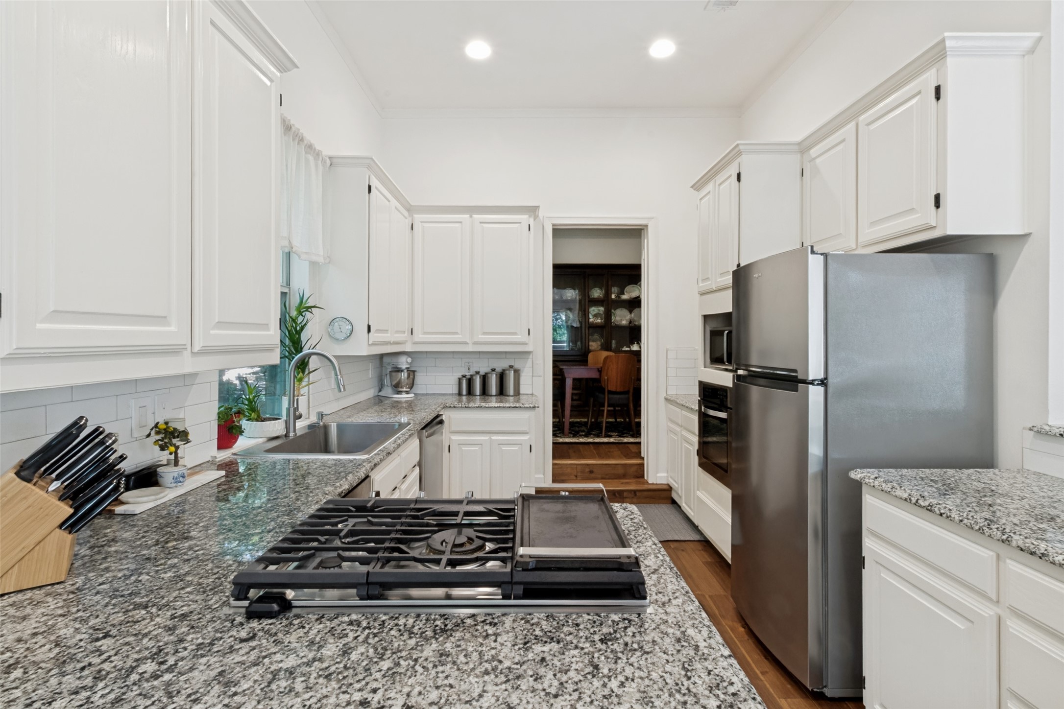 6705 Clear Springs Circle Garland TX 75044