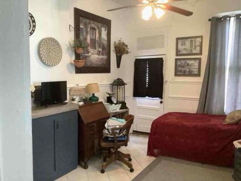 408 S Railroad Avenue Calvert TX 77837