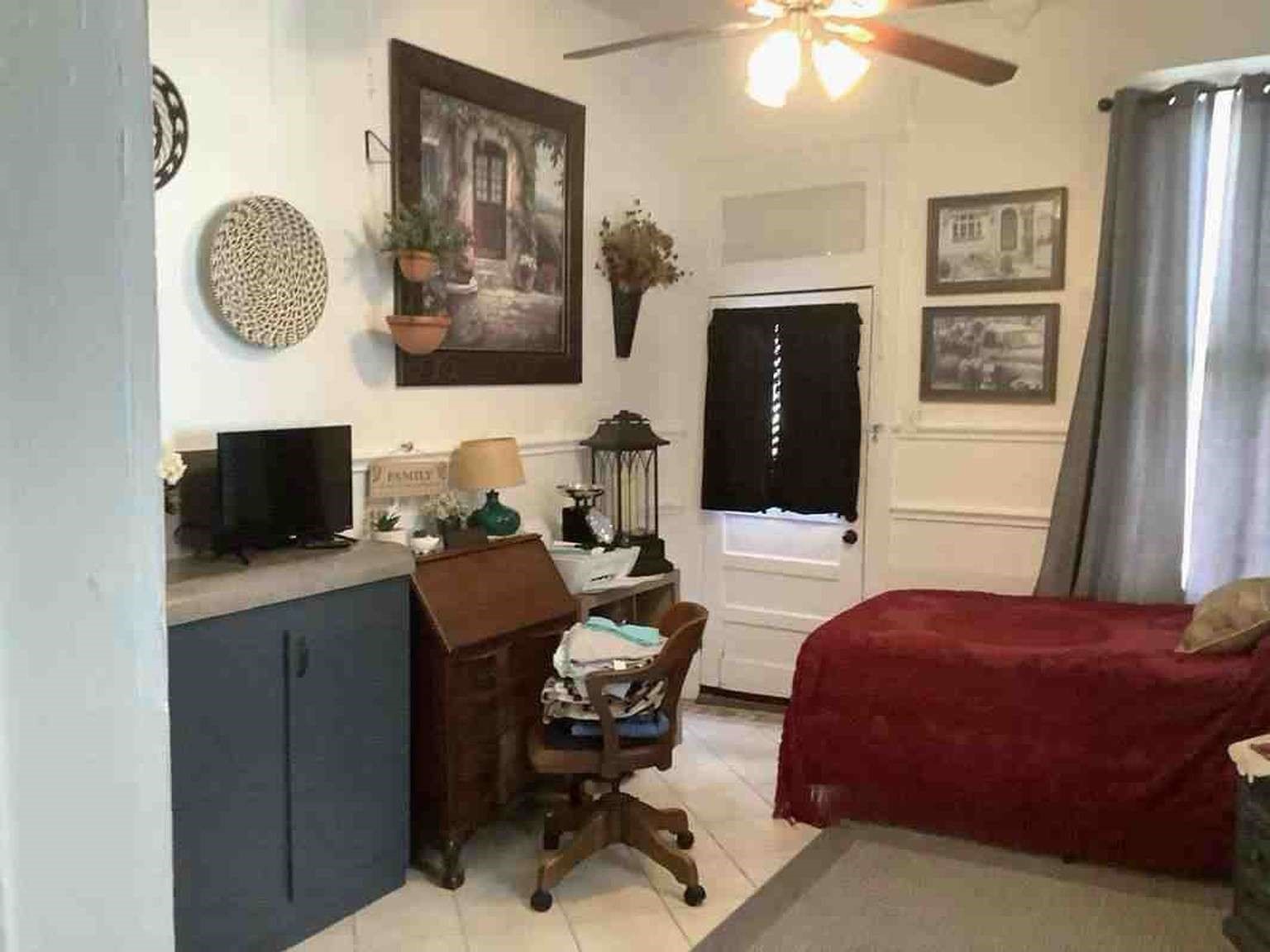 408 S Railroad Avenue Calvert TX 77837