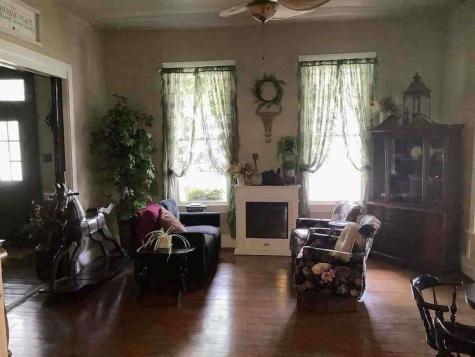408 S Railroad Avenue Calvert TX 77837